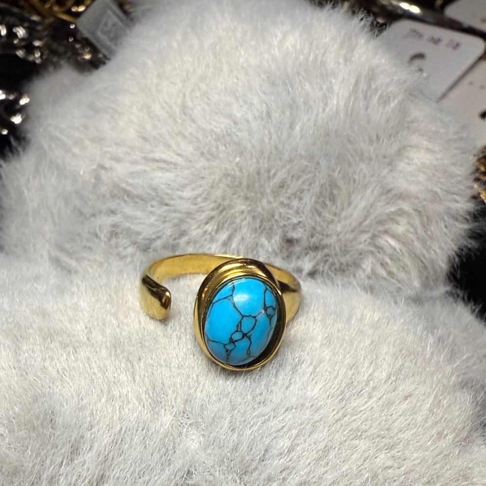 Gold and Turquoise Ring
